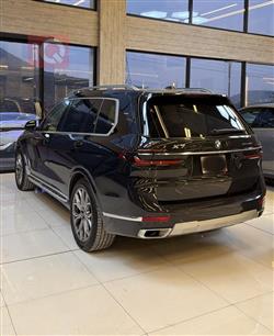 بي ام دبليو X7